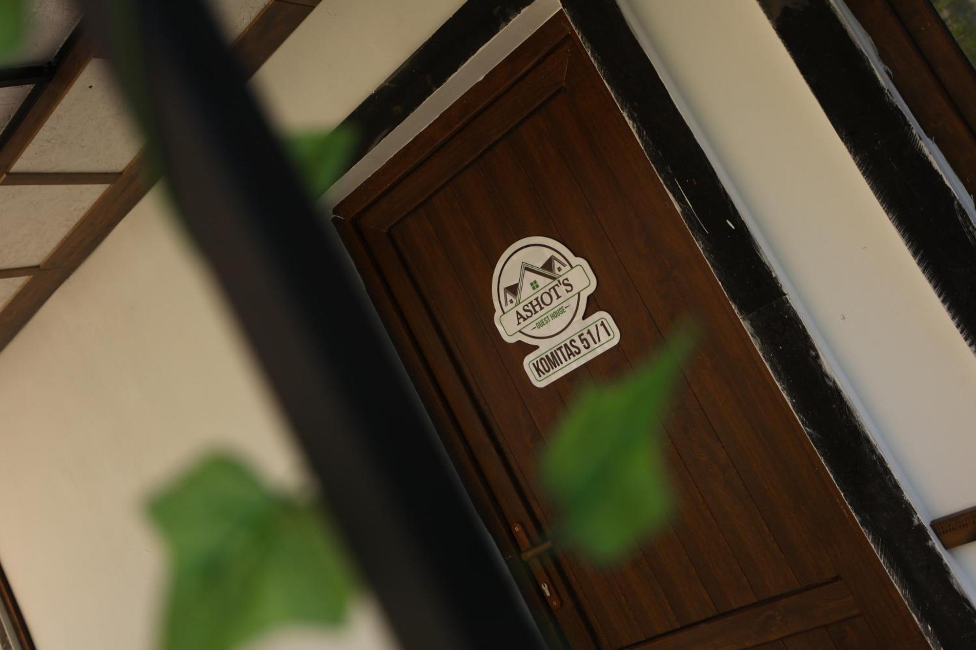 U Ashota Hotel Erevan Exterior foto