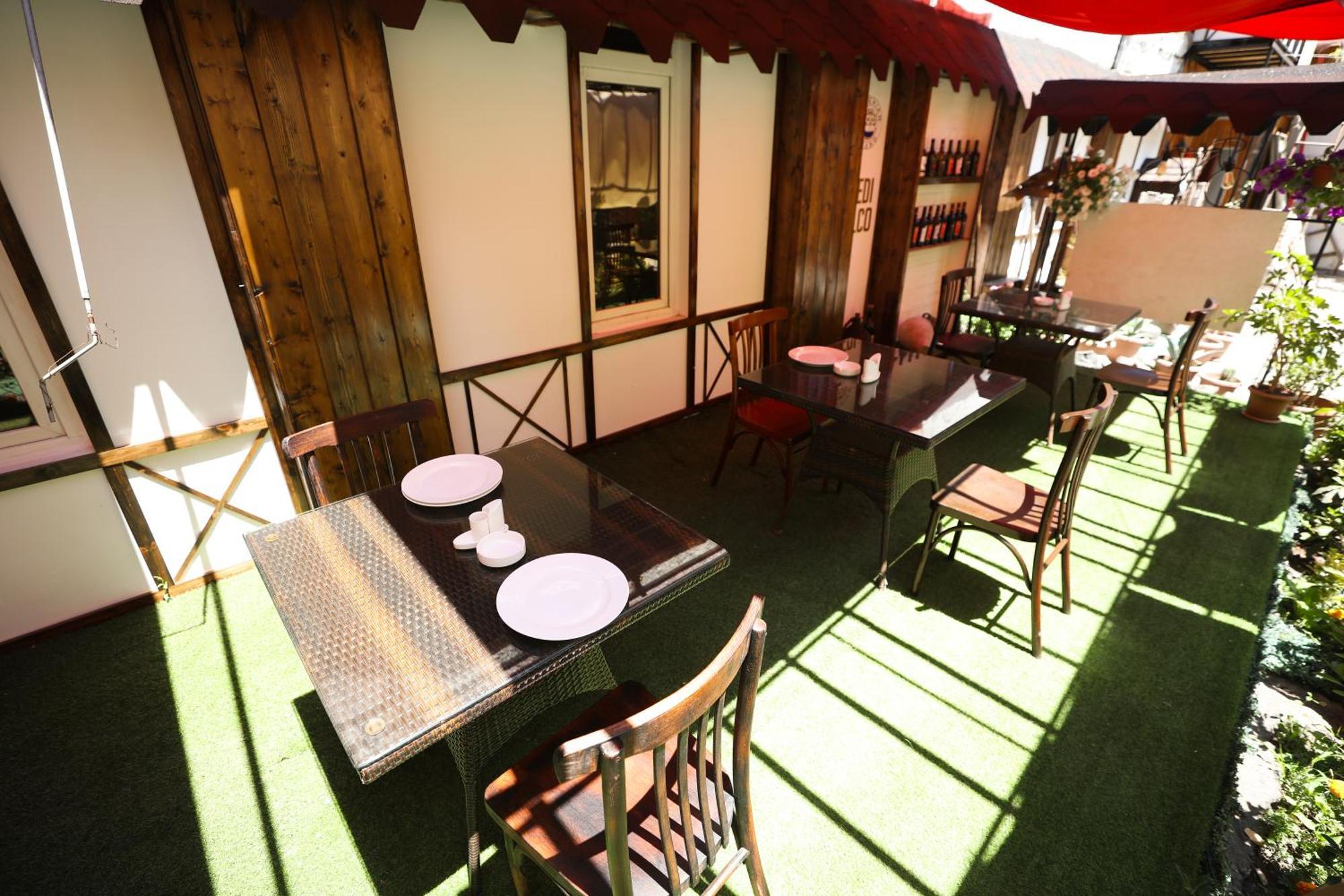 U Ashota Hotel Erevan Exterior foto